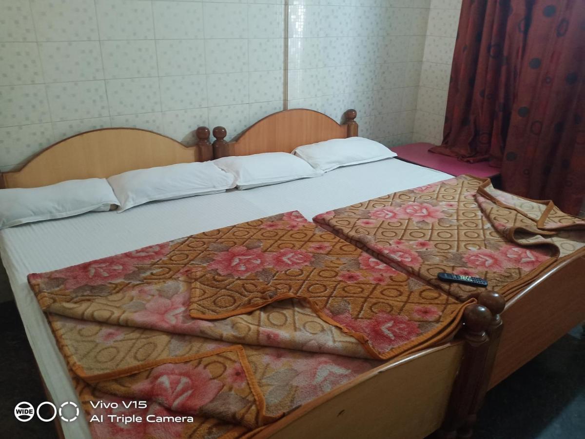 Sharada Kk Residency Villa Mysore Ruang foto